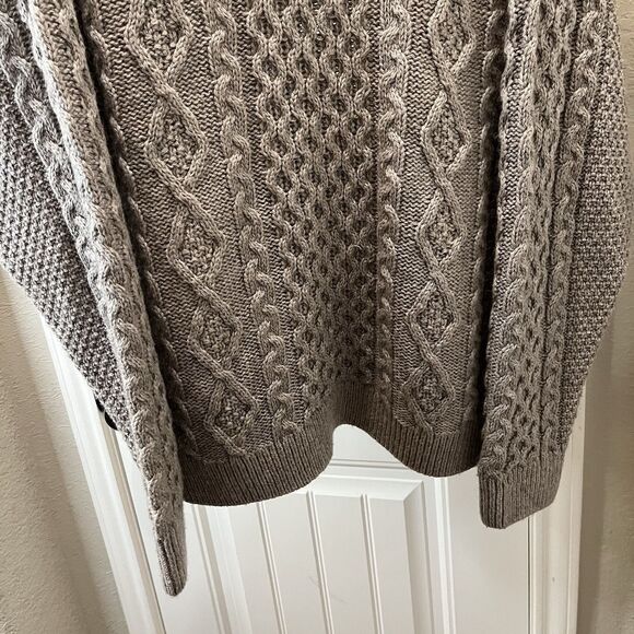 Giordano Tan Fisherman Cable Knit Chunky Sweater Long Sleeves Womens Size XL - Picture 3 of 9